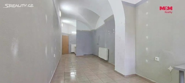Pronájem obchodního prostoru 30 m² Masarykovo náměstí, Přelouč