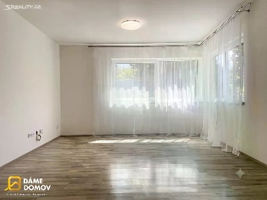 Pronájem bytu 3+kk 63 m² Radniční, Hodonín