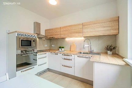 Prodej bytu 3+1 103 m² Lesní, Milovice - Mladá