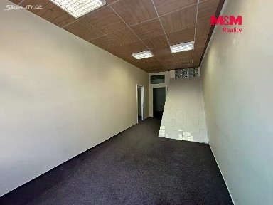 Pronájem obchodního prostoru 64 m²