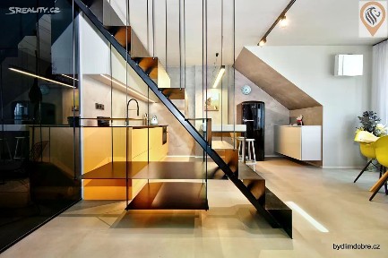 Prodej bytu 2+kk 62 m² V závětří, Praha - Holešovice