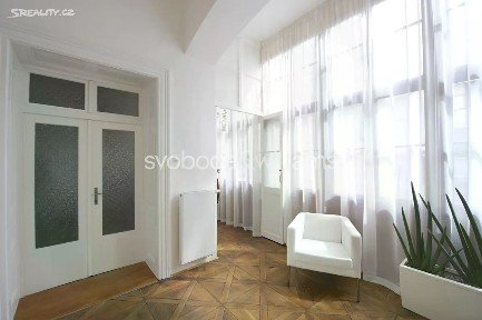 Pronájem bytu 3+1 135 m² Spálená, Praha - Nové Město