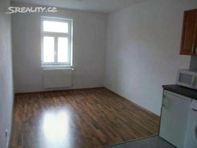 Pronájem bytu 1+kk 30 m² Freyova, Praha - Vysočany