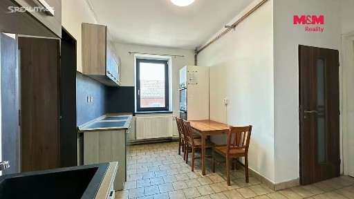 Pronájem činžovního domu 280 m² Bradlec