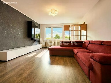Prodej bytu 4+1 74 m² Družstevní, Zlín