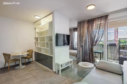 Prodej bytu 1+kk 38 m² Olgy Havlové, Praha - Žižkov