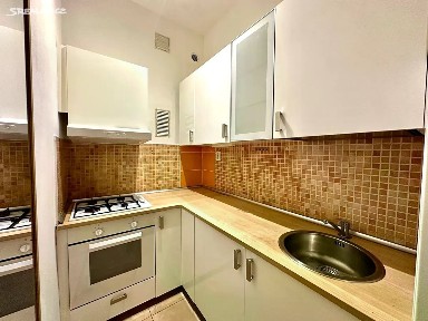 Pronájem bytu 2+kk 45 m² Vosmíkových, Praha - Libeň