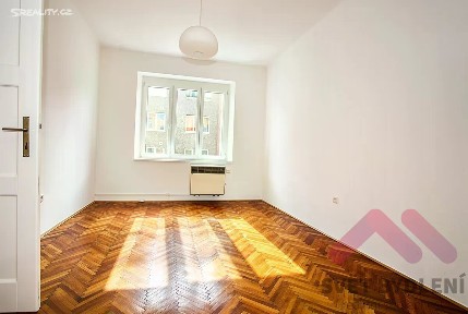 Pronájem bytu 2+1 49 m² Tolstého, Praha - Vršovice