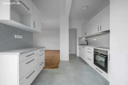 Pronájem bytu 2+1 77 m² Volyňská, Praha - Vršovice