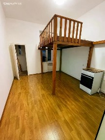 Pronájem bytu 2+kk 50 m² Lužická, Praha - Vinohrady