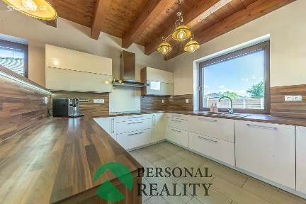 Prodej rodinného domu 174 m², pozemek 1000 m²