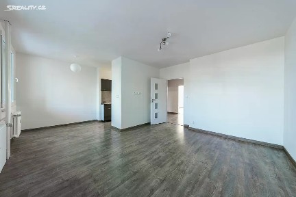 Prodej bytu 3+1 76 m² Poznaňská, Praha - Bohnice