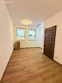 Pronájem bytu 3+kk 52 m² Stadická, Praha - Horní Měcholupy