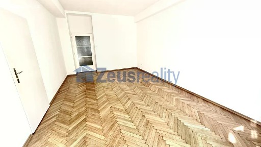 Pronájem bytu 3+1 116 m² Ondříčkova, Praha - Vinohrady