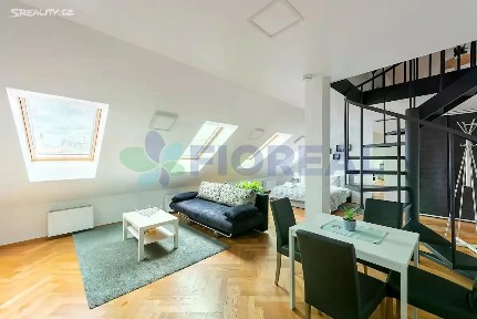 Prodej bytu 2+kk 69 m² Chodská, Praha - Vinohrady