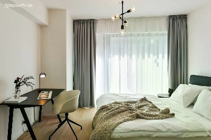 Pronájem bytu 2+kk 58 m² Rohanské nábřeží, Praha - Karlín