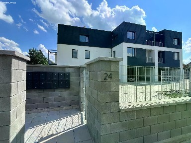 Pronájem bytu 2+kk 43 m²