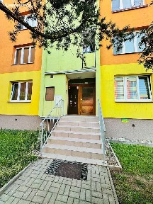 Postoloprty, Louny, Jiráskovo náměstí