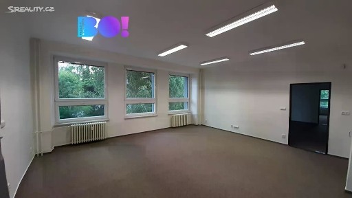 Pronájem kanceláře 820 m²