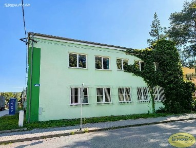 Prodej obchodního prostoru 1300 m²
