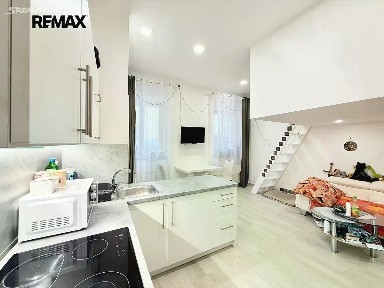Pronájem bytu 1+kk 20 m² Krále Jiřího, Karlovy Vary