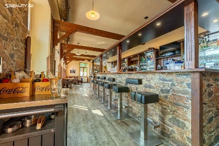 Prodej restaurace 299 m²