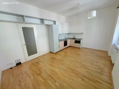 Pronájem bytu 2+kk 45 m² Jakubské náměstí, Brno - Brno-město