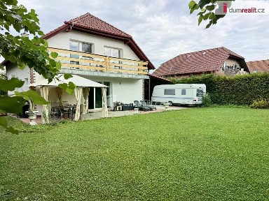 Hradešín, Kolín