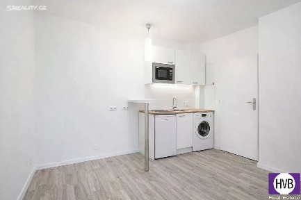 Prodej bytu 1+kk 16 m² Zbuzanská, Praha - Ruzyně
