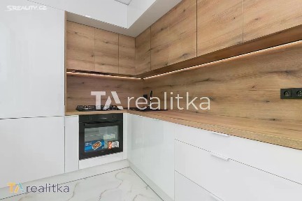 Prodej bytu 2+1 56 m² Bratr. Veverkových, Karviná - Hranice