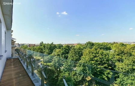 Pronájem bytu 6 pokojů a více 204 m² Chopinova, Praha - Vinohrady