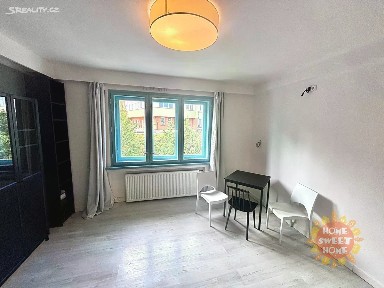 Pronájem bytu 2+kk 34 m² Na Truhlářce, Praha - Libeň