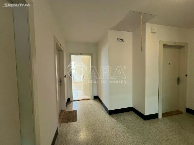 Pronájem bytu 2+kk 39 m² Černokostelecká, Praha - Strašnice