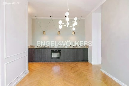 Pronájem bytu 4+1 142 m² Polská, Praha - Vinohrady