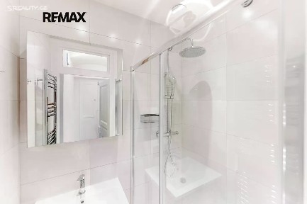 Pronájem bytu 2+kk 51 m² Braunerova, Praha - Libeň