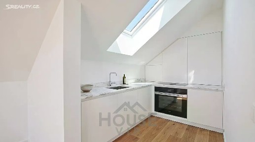 Prodej bytu 1+kk 43 m² Nučice