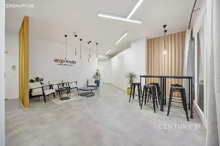 Prodej kanceláře 232 m²