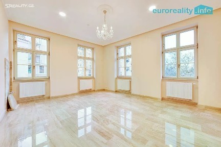Pronájem obchodního prostoru 126 m²