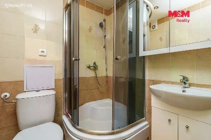 Pronájem bytu 1+1 33 m² Závodu míru, Karlovy Vary - Stará Role