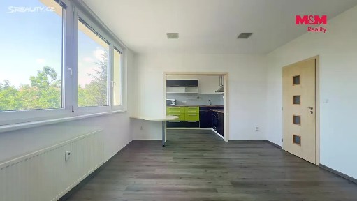 Pronájem bytu 2+1 45 m² Slezská, Zlín