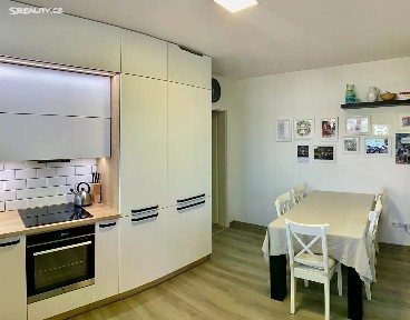 Prodej bytu 2+kk 50 m² Za Dvorem, Velké Pavlovice