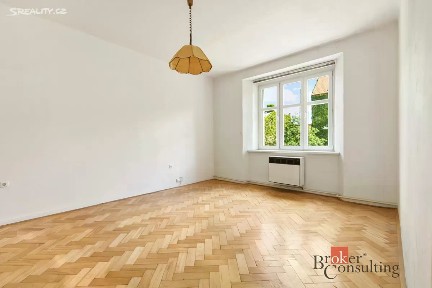 Prodej bytu 2+1 67 m² Komunardů, Praha - Holešovice