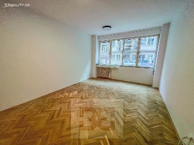 Pronájem bytu 1+kk 32 m² Vinařská, Praha - Holešovice