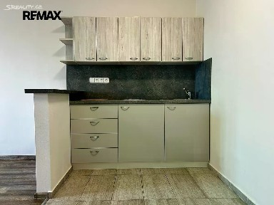 Pronájem bytu 1+kk 35 m² Znojemská, Pohořelice