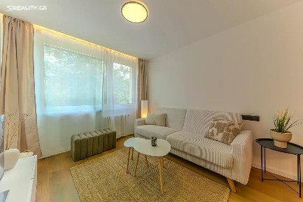 Prodej bytu 2+kk 43 m² Borovanského, Praha - Stodůlky