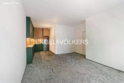 Pronájem bytu 2+kk 42 m² Gerstelova, Praha - Vysočany