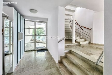 Prodej činžovního domu 530 m²