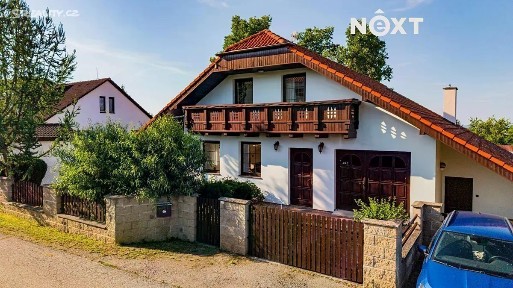Prodej rodinného domu 270 m², pozemek 583 m²