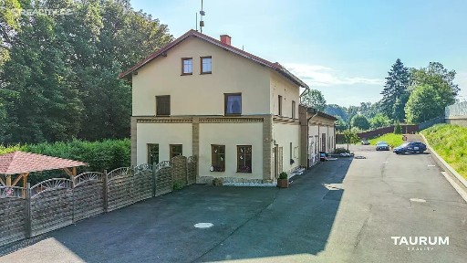 Prodej komerční nemovitosti 591 m²