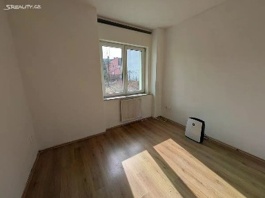 Pronájem bytu 2+kk 36 m² Husova, Duchcov